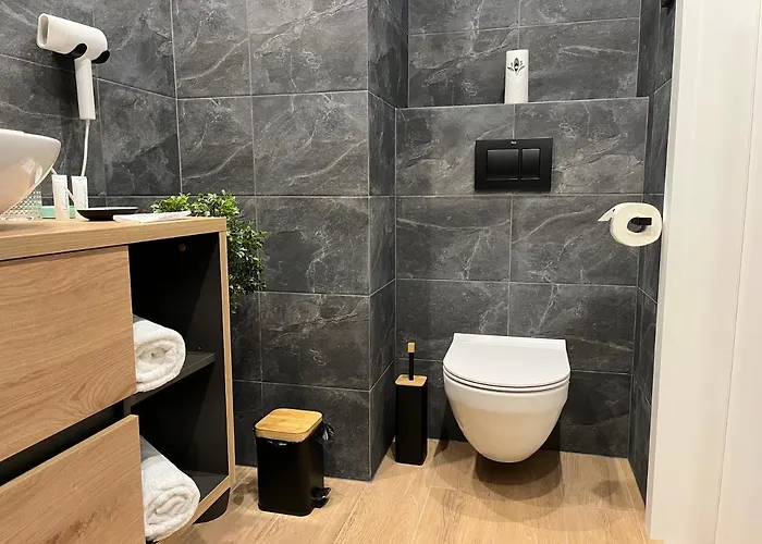 Unique Center شقة كاتوفيتسه