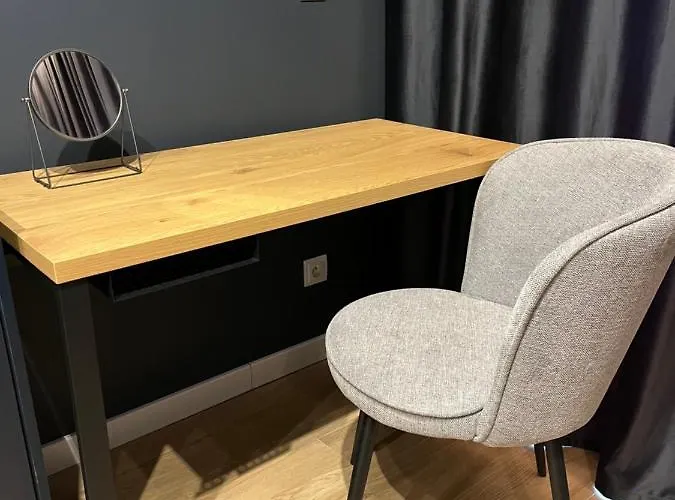 Unique Center * كاتوفيتسه