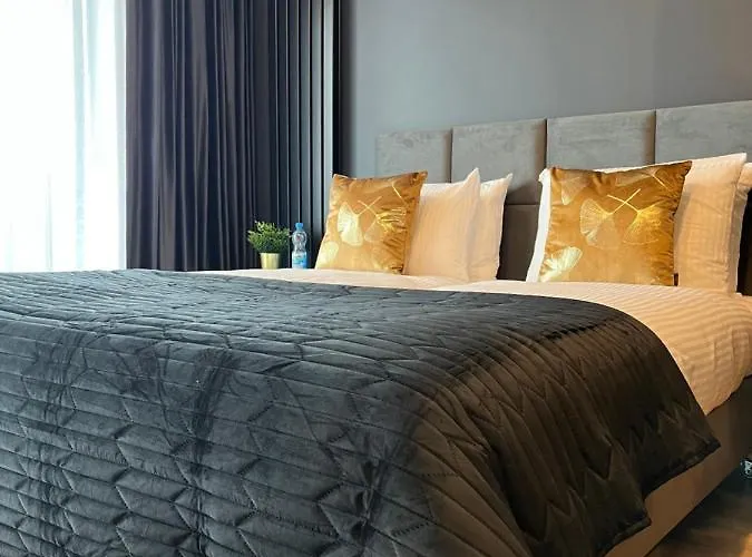 דירה Unique Center